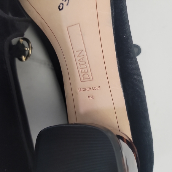 Deltan Grace Velvet Mary Jane Tortoise Block Heel Pumps - Picture 8 of 8